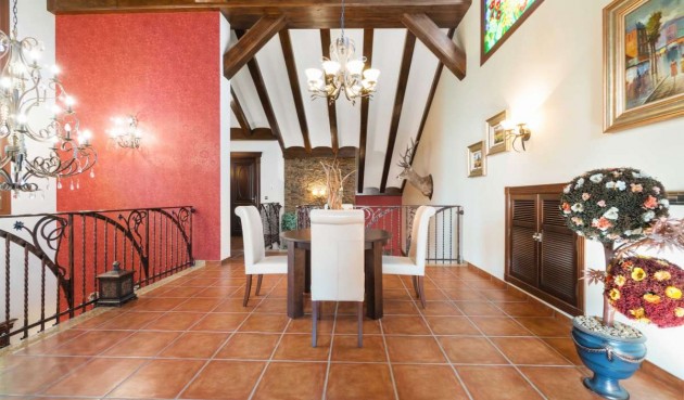 Resale - Villa -
Molins - Inland