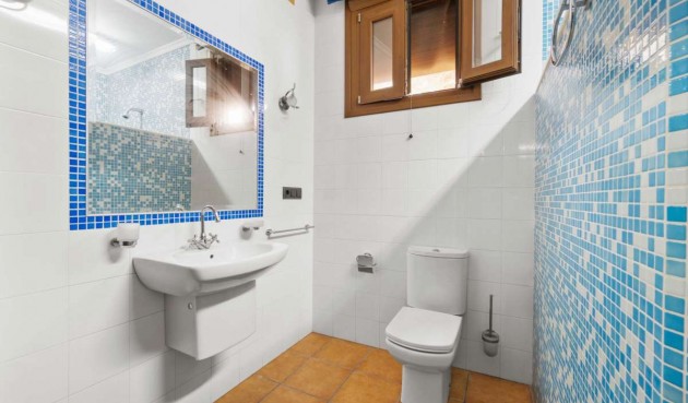 Resale - Villa -
Molins - Inland