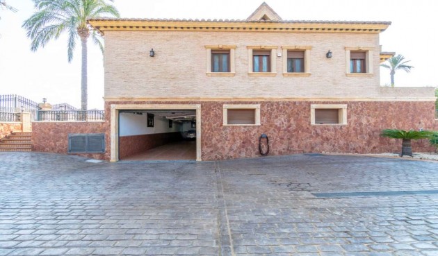 Resale - Villa -
Molins - Inland