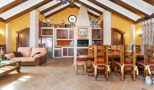 Resale - Villa -
Molins - Inland