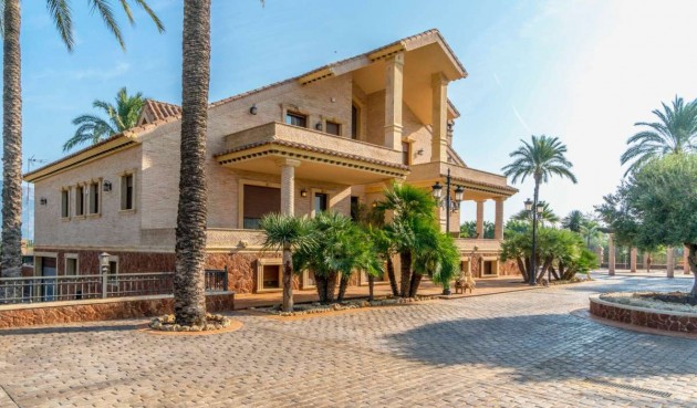 Resale - Villa -
Molins - Inland