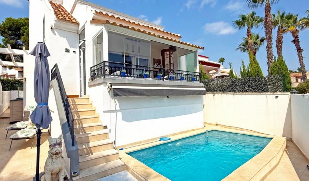 Resale - Villa -
Orihuela Costa - Costa Blanca