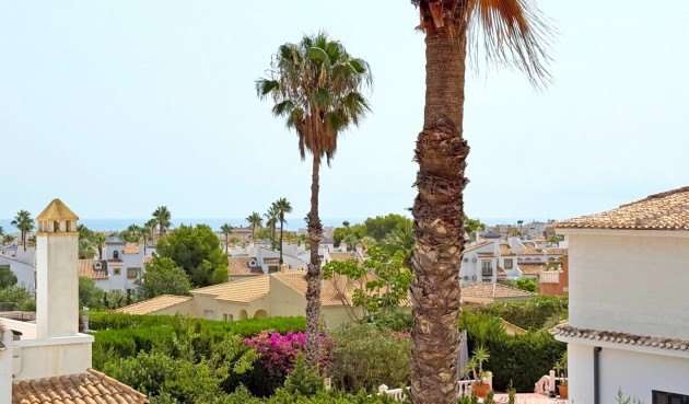 Resale - Villa -
Orihuela Costa - Costa Blanca