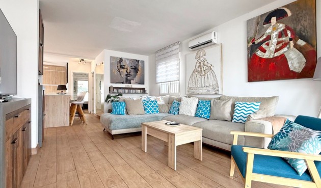 Resale - Villa -
Orihuela Costa - Costa Blanca