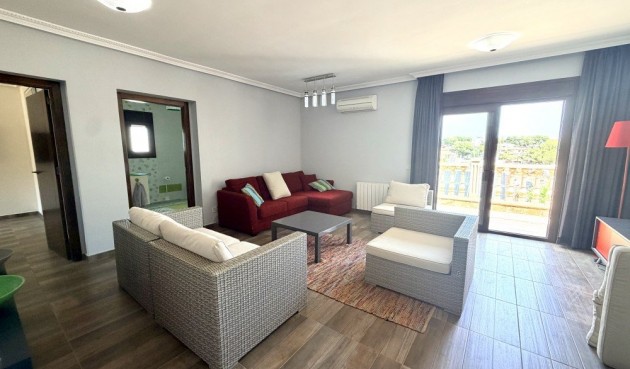 Resale - Villa -
Orihuela Costa - Costa Blanca