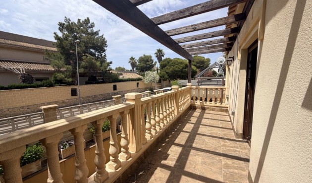 Resale - Villa -
Orihuela Costa - Costa Blanca