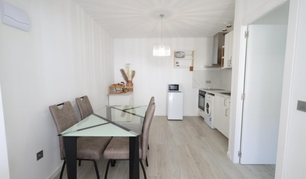 Resale - Bungalow -
Torrevieja - Costa Blanca