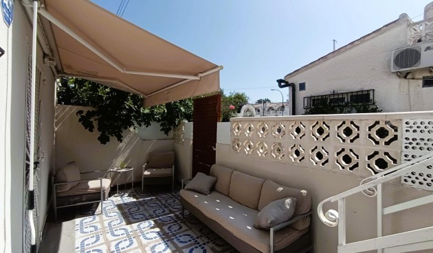 Resale - Bungalow -
Torrevieja - Costa Blanca