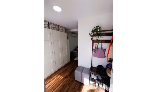 Resale - Bungalow -
Torrevieja - Costa Blanca