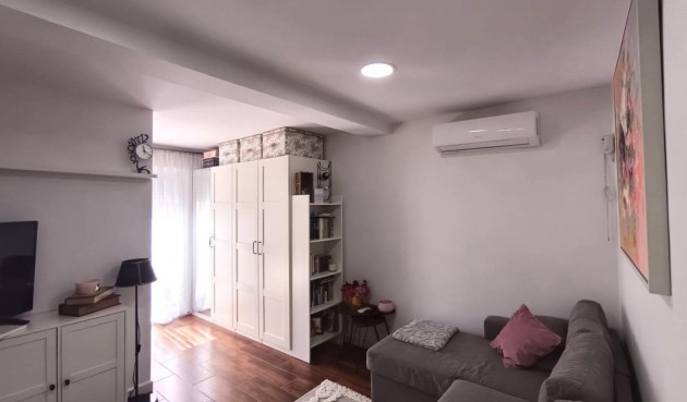 Resale - Bungalow -
Torrevieja - Costa Blanca