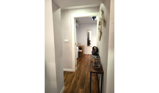 Resale - Bungalow -
Torrevieja - Costa Blanca