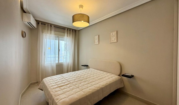 Resale - Apartment -
Torrevieja - Playa del Cura