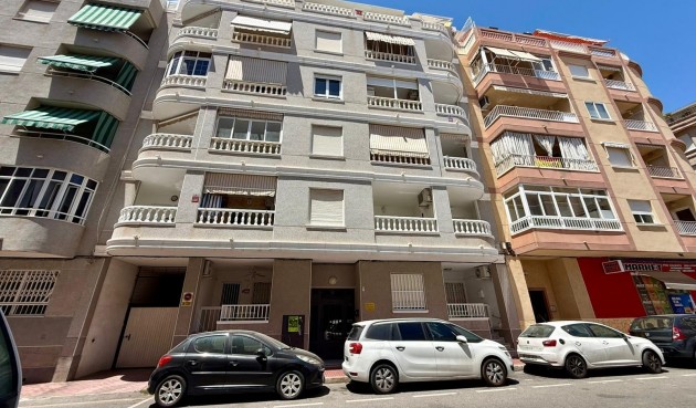 Resale - Apartment -
Torrevieja - Playa del Cura