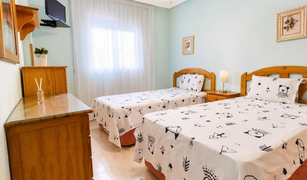 Resale - Apartment -
Torrevieja - Habaneras