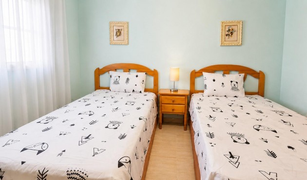 Resale - Apartment -
Torrevieja - Habaneras