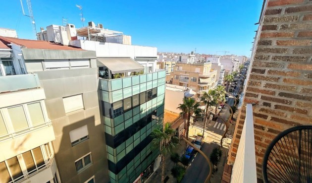 Resale - Penthouse -
Torrevieja - Centro