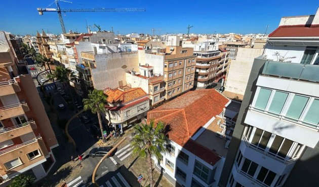 Resale - Penthouse -
Torrevieja - Centro