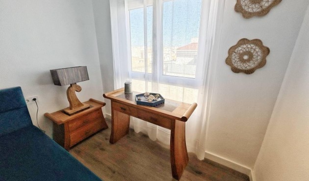 Resale - Penthouse -
Torrevieja - Centro