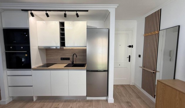 Resale - Apartment -
Torrevieja - Centro