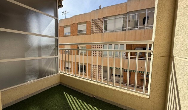 Resale - Apartment -
Torrevieja - Centro