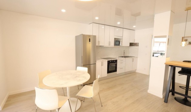 Resale - Apartment -
Torrevieja - Costa Blanca