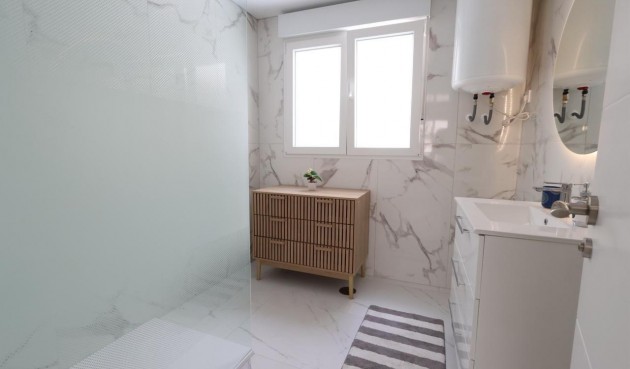 Resale - Apartment -
Torrevieja - Costa Blanca