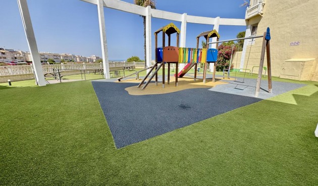 Resale - Apartment -
Torrevieja - Torreblanca