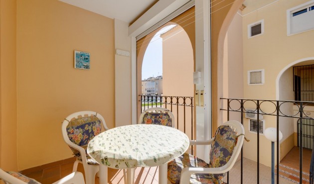 Resale - Bungalow -
Torrevieja - Costa Blanca