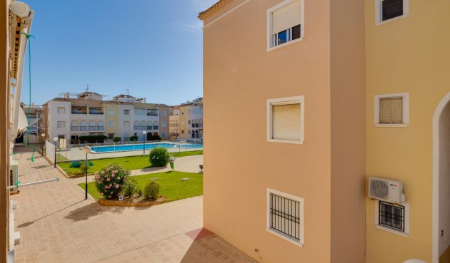 Resale - Bungalow -
Torrevieja - Costa Blanca