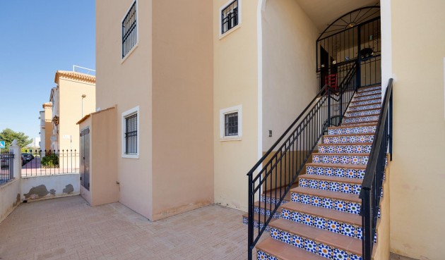 Resale - Bungalow -
Torrevieja - Costa Blanca