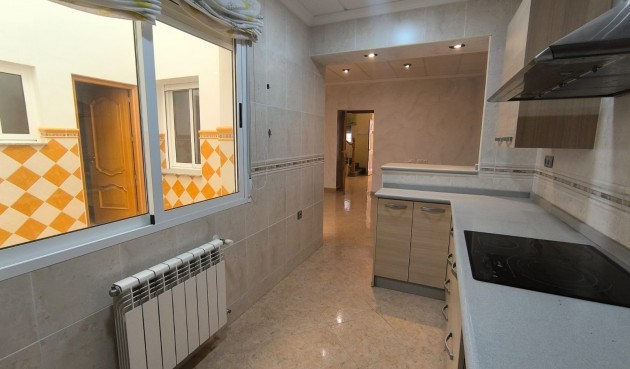Resale - Town House -
Algueña - Inland