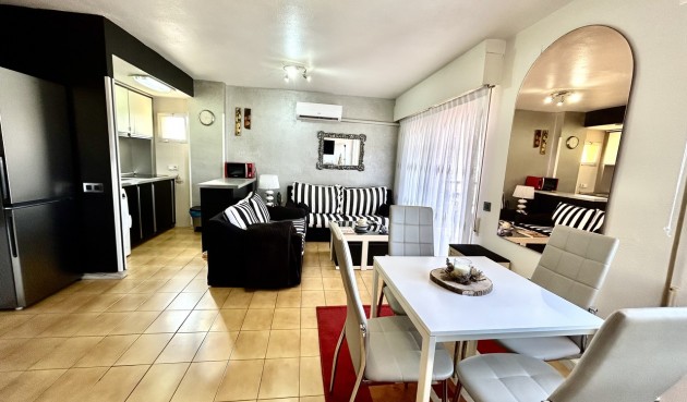 Resale - Apartment -
Torrevieja - Costa Blanca