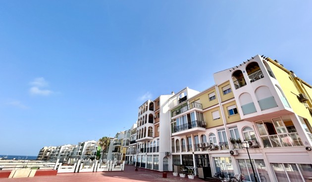 Resale - Apartment -
Torrevieja - Costa Blanca