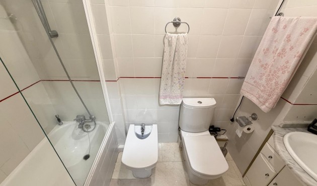 Resale - Apartment -
Torrevieja - Playa de los Locos