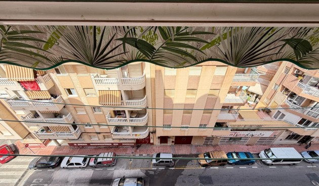 Resale - Apartment -
Torrevieja - Playa de los Locos