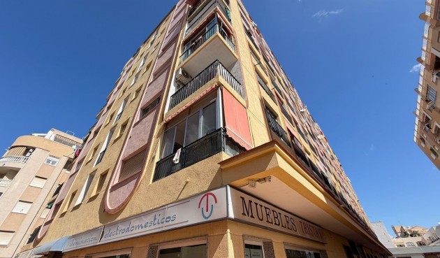 Resale - Apartment -
Torrevieja - Playa de los Locos
