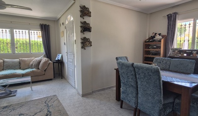 Resale - Villa -
Villamartin - Costa Blanca