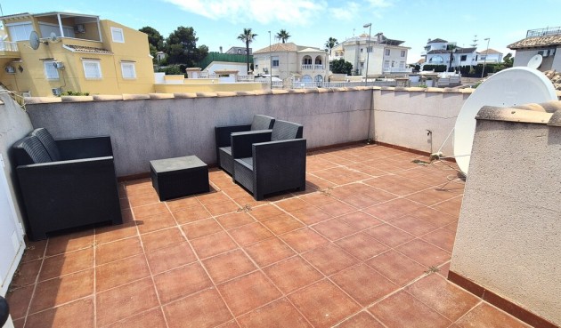 Resale - Villa -
Villamartin - Costa Blanca