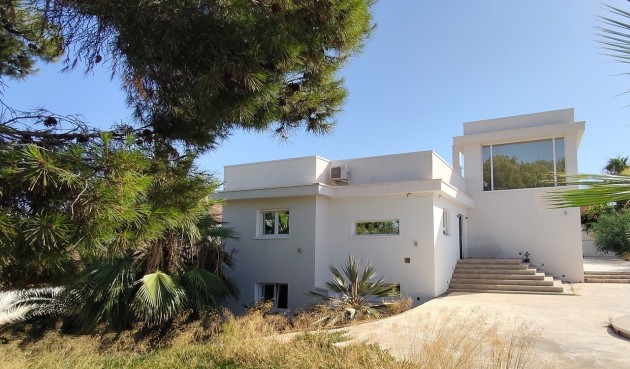Resale - Villa -
Ciudad Quesada - Costa Blanca