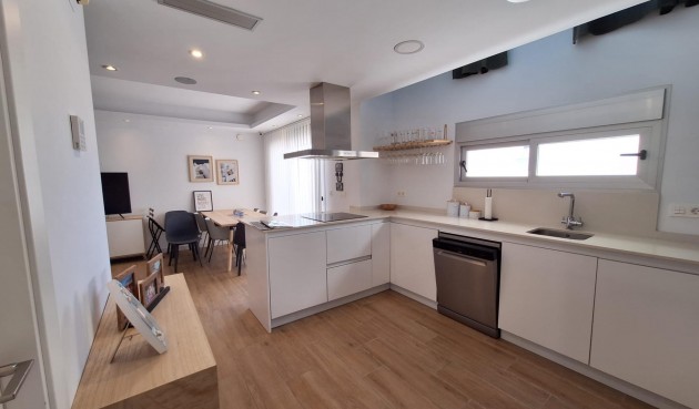 Resale - Villa -
Torrevieja - Los Frutales