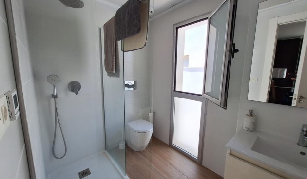 Resale - Villa -
Torrevieja - Los Frutales