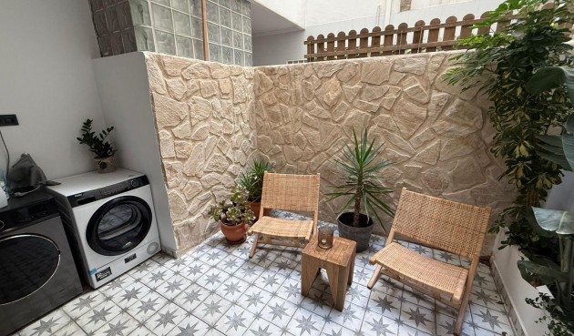Resale - Apartment -
Torrevieja - Estacion De Autobuses