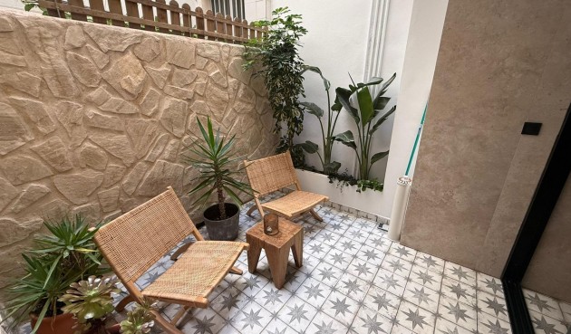 Resale - Apartment -
Torrevieja - Estacion De Autobuses