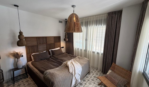 Resale - Apartment -
Torrevieja - Estacion De Autobuses