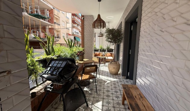 Resale - Apartment -
Torrevieja - Estacion De Autobuses