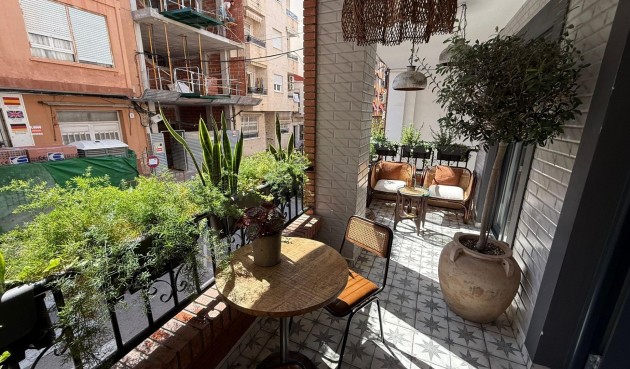 Resale - Apartment -
Torrevieja - Estacion De Autobuses