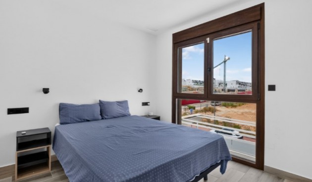 Resale - Villa -
Torrevieja - Costa Blanca
