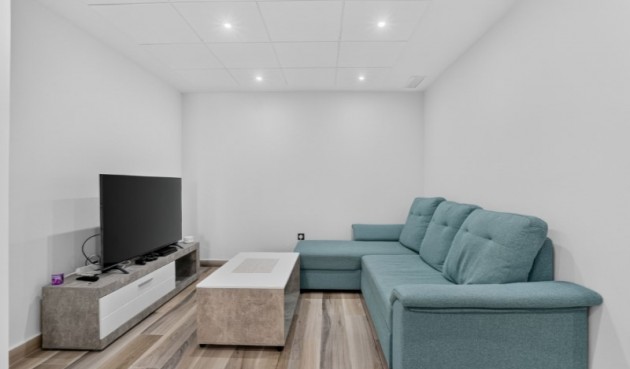 Resale - Villa -
Torrevieja - Costa Blanca