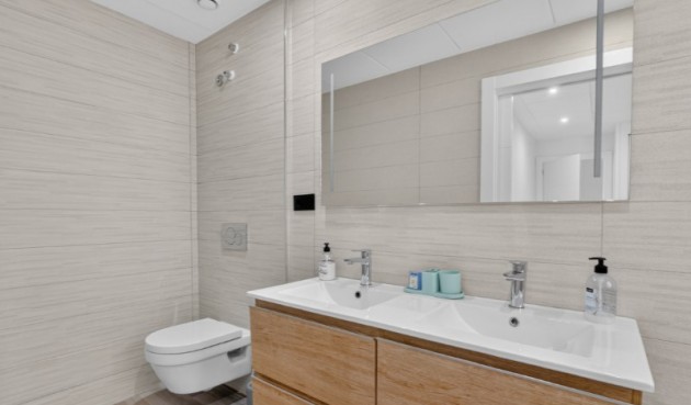 Resale - Villa -
Torrevieja - Costa Blanca