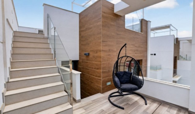 Resale - Villa -
Torrevieja - Costa Blanca